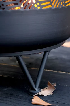 Feuerstelle Outdoorofen Feuerofen Kaminofen Metall Lochstahl