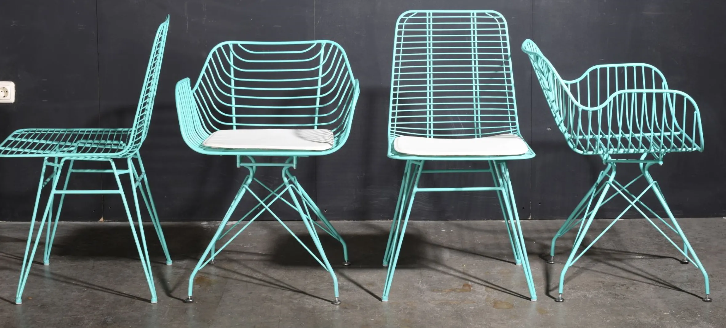 Metallstuhl Outdoor/Indoor Industrial Tulum Wire in türkis inkl. Kissen