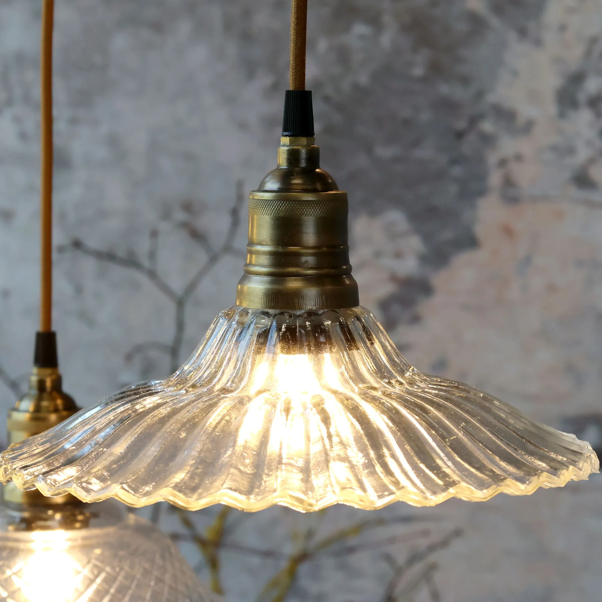 Vintage Hängelampe Jardin Glas Messingfassung Modell 4 Klarglas