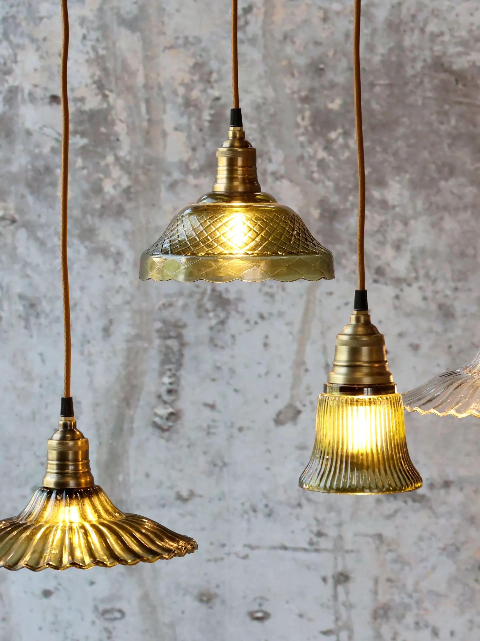 Vintage Hängelampe Jardin Glas Messingfassung Modell 1 Grün