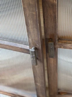 Vintage Vitrine Sideboard Antoine Holz Metall gerippte Front