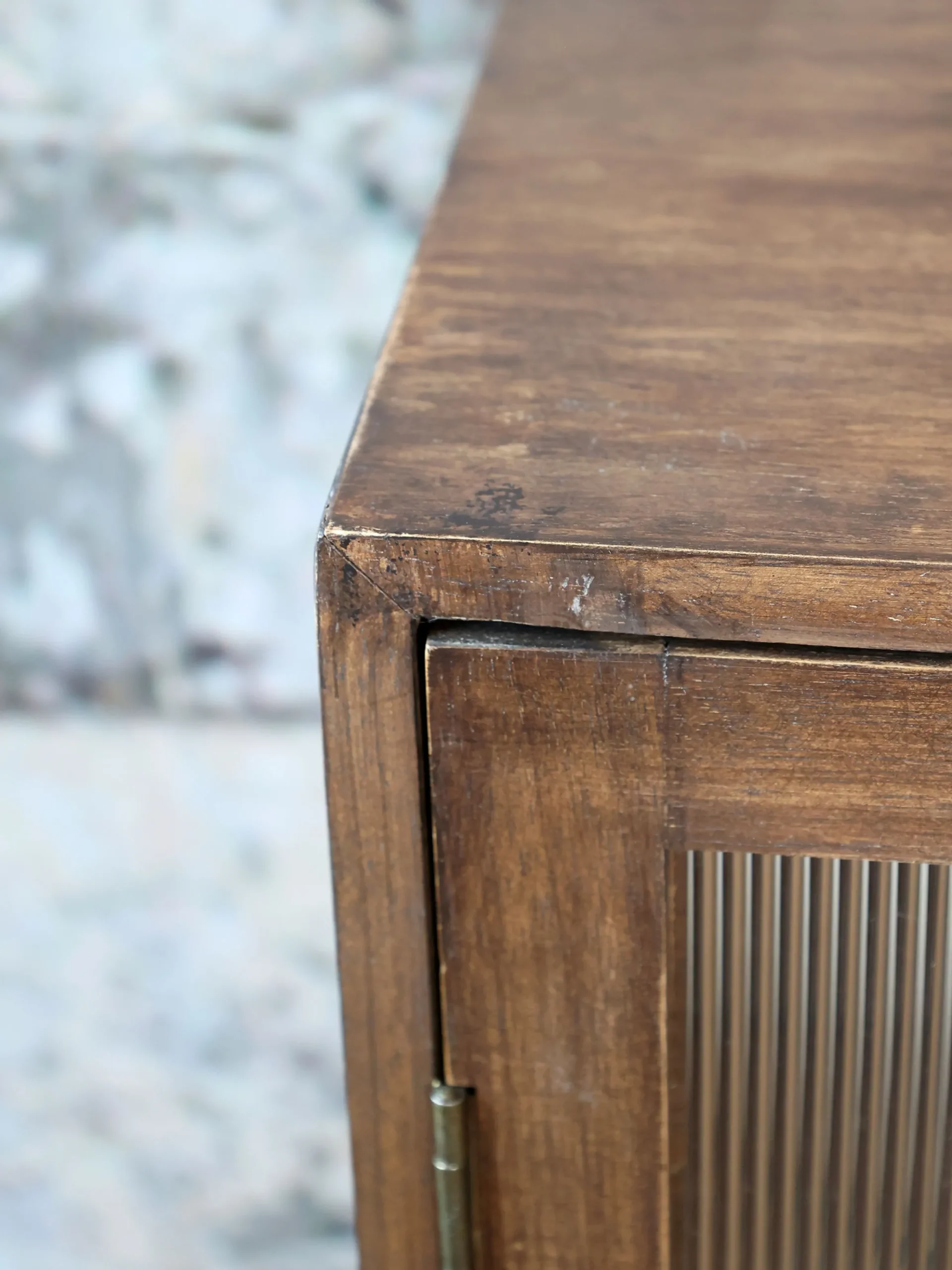 Vintage Vitrine Sideboard Antoine Holz Metall gerippte Front