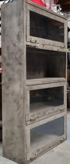 Vitrine Geschirrschrank Büroschrank Rusty Industrial Einzelstück Silbergrau